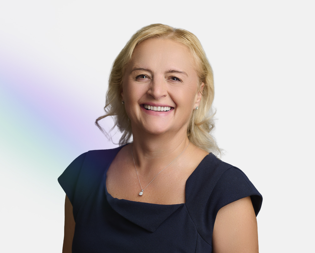 Woman posing for camera.